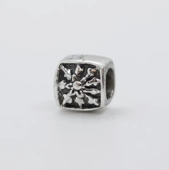 Charm Eguzkilore Plata Personalizable