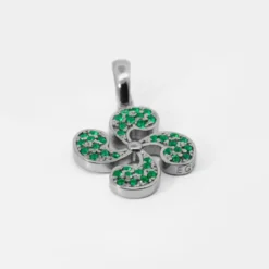 Colgante Lauburu Plata Negra y Circonitas Verdes