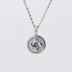 Colgante Mini Lauburu Plata y Circonita Azul